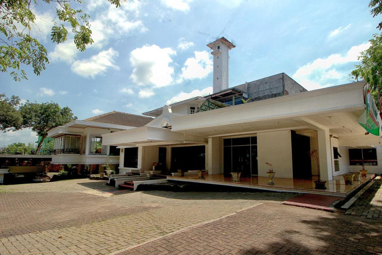 Oyo 2360 Hotel Rio بنجكولو المظهر الخارجي الصورة