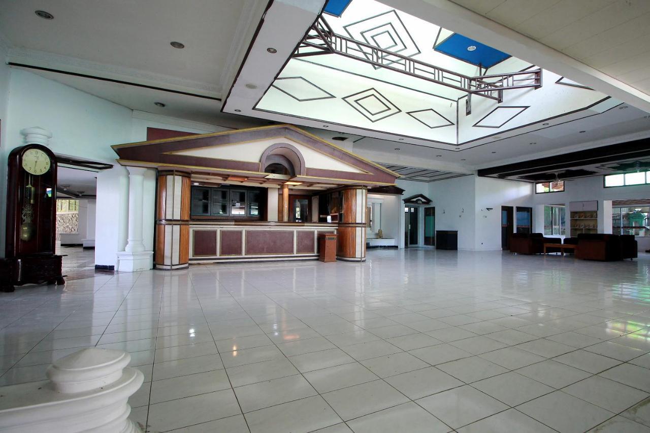 Oyo 2360 Hotel Rio بنجكولو المظهر الخارجي الصورة