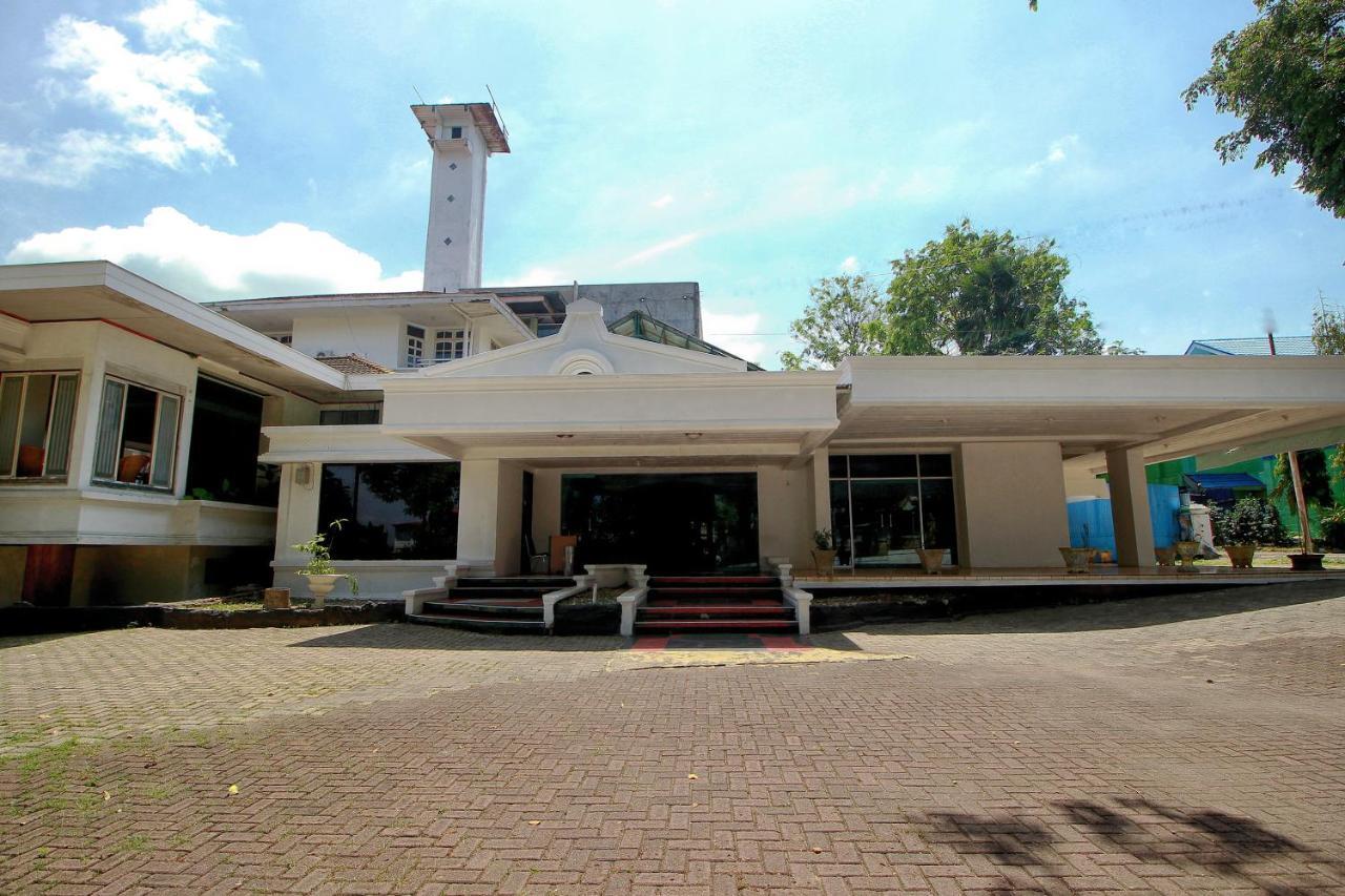 Oyo 2360 Hotel Rio بنجكولو المظهر الخارجي الصورة